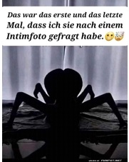Frau als Spinne
